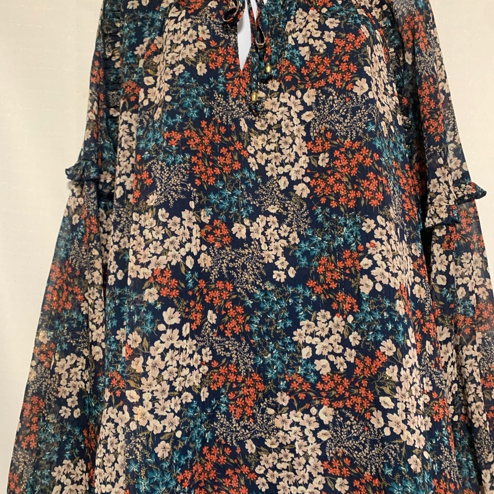 Wonderly Navy Floral Blouse with Orange and Cream Accents Ruffle Sleeves! - Picture 13 of 14